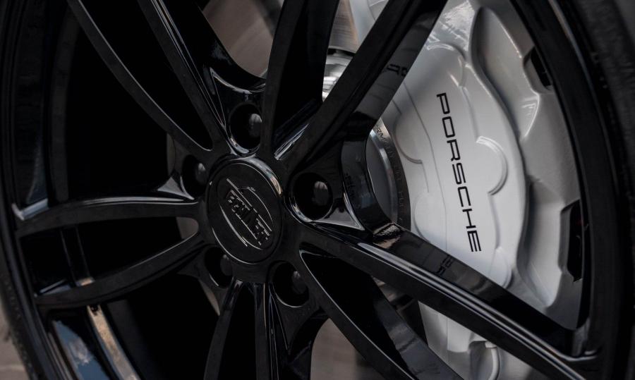 Колеса Porsche Cayenne Turbo by RACE! 2018 года  (фото 2 из 11)